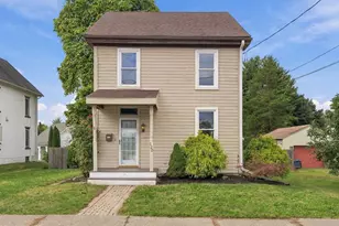 120 S 11th St, Quakertown, PA 18951 - Photo 1