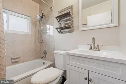 368 Lakeside Drive, Levittown, PA 19054 - Photo 15