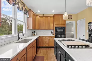 22 Hope Rd, Holland, PA 18966 - Photo 11