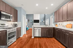 192 Pipers Inn Dr, Fountainville, PA 18923 - Photo 17