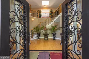 100 E Holland Rd, Holland, PA 18966 - Photo 9