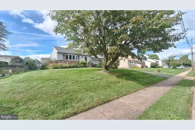 925 Roberts Road, Warminster, PA 18974 - Photo 3