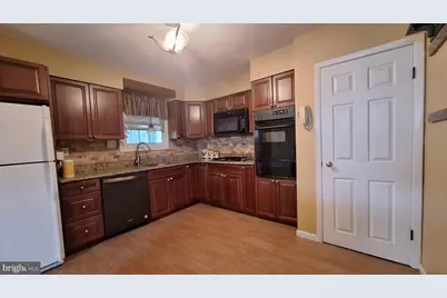 925 Roberts Road, Warminster, PA 18974 - Photo 9