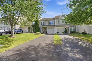 90 Cypress Pl, Newtown, PA 18940 - Photo 1