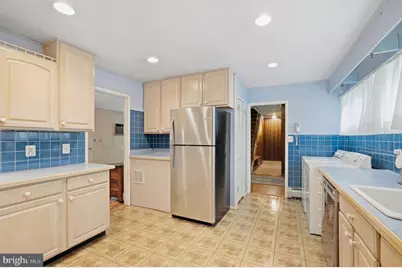 6 Seckelpear Road, Levittown, PA 19056 - Photo 31