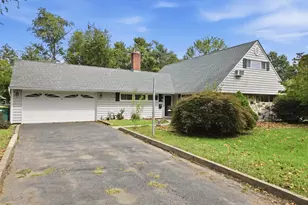 6 Seckelpear Rd, Levittown, PA 19056 - Photo 3