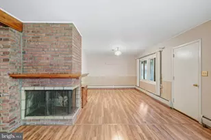 6 Seckelpear Rd, Levittown, PA 19056 - Photo 19