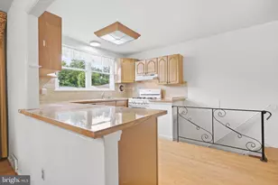 3242 Parkview Dr, Bensalem, PA 19020 - Photo 9