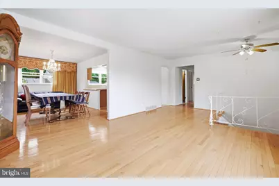 3242 Parkview Drive, Bensalem, PA 19020 - Photo 5