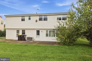 3242 Parkview Dr, Bensalem, PA 19020 - Photo 31