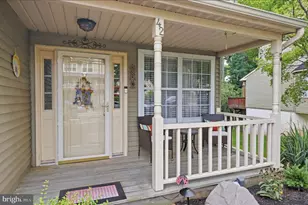 42 Mulberry Dr, Southampton, PA 18966 - Photo 3
