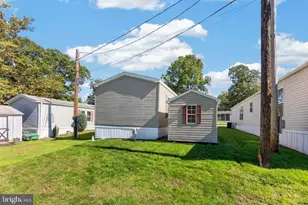 1033 Pine Cir, Telford, PA 18969 - Photo 27