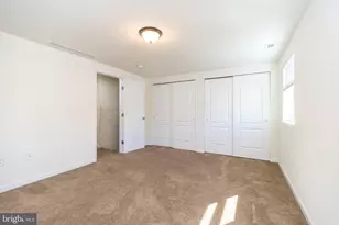 28 Inlet Rd, Levittown, PA 19057 - Photo 25