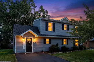 28 Inlet Rd, Levittown, PA 19057 - Photo 1