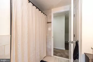 28 Inlet Rd, Levittown, PA 19057 - Photo 29
