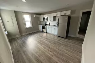 605 E Broad St, Quakertown, PA 18951 - Photo 5