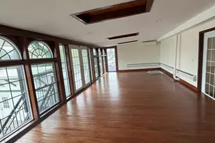 10 Middle Rd, Levittown, PA 19056 - Photo 23