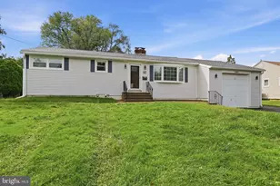 1162 Sunset Ln, Bensalem, PA 19020 - Photo 1
