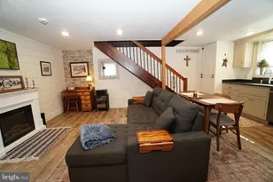 325 E Walnut St, Perkasie, PA 18944 - Photo 3