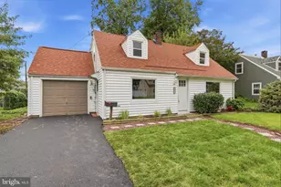 631 Osborne Ave, Morrisville, PA 19067 - Photo 1