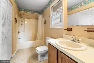 105 Bonnie Lark Ct, Chalfont, PA 18914 - Photo 25