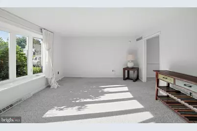27 N Marmic Drive, Southampton, PA 18966 - Photo 5