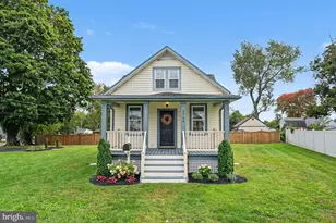 2724 New Falls Rd, Levittown, PA 19056 - Photo 1