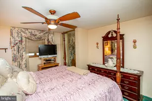 995 Hilltop Rd, Warminster, PA 18974 - Photo 43