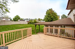 995 Hilltop Rd, Warminster, PA 18974 - Photo 17