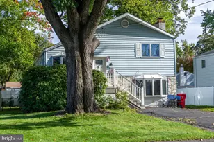 423 Sunnemeade Ave, Warminster, PA 18974 - Photo 33