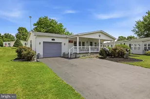 28 Williams Way, Sellersville, PA 18960 - Photo 1