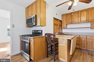 324 Devon Rd, Fairless Hills, PA 19030 - Photo 11