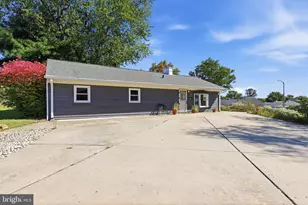 324 Devon Rd, Fairless Hills, PA 19030 - Photo 21
