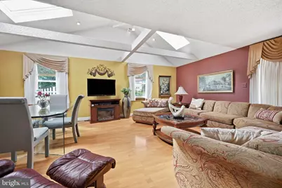 1021 W Pine Street, Feasterville-Trevose, PA 19053 - Photo 3