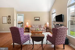6 Shady Brook Dr, Langhorne, PA 19047 - Photo 9