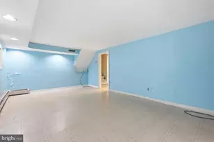 208 N Hawthorne Ave, Langhorne, PA 19047 - Photo 15