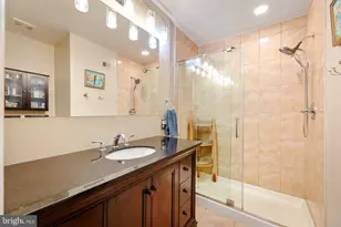 37 Golf Club Dr, Langhorne, PA 19047 - Photo 21