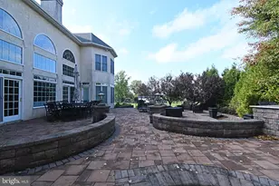 421 Green St, Sellersville, PA 18960 - Photo 9