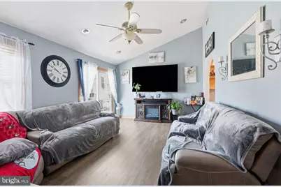 11 Fireside Lane, Levittown, PA 19055 - Photo 9