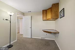 1027 Oakwood Dr, Warminster, PA 18974 - Photo 31