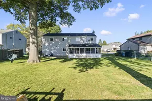 1027 Oakwood Dr, Warminster, PA 18974 - Photo 37