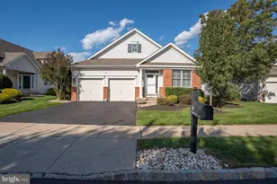 40 Sagebrush Ln, Langhorne, PA 19047 - Photo 1
