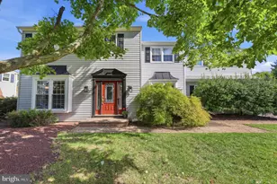 121 Brook Dr, Holland, PA 18966 - Photo 3