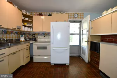 95 Daffodil Lane, Levittown, PA 19055 - Photo 9