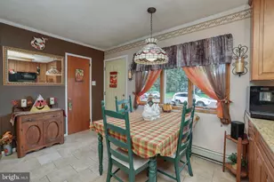 43 Shepherd Ln, Levittown, PA 19055 - Photo 9
