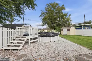 15 Ruby Ln, Levittown, PA 19055 - Photo 25