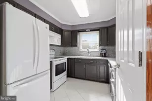 15 Ruby Ln, Levittown, PA 19055 - Photo 7