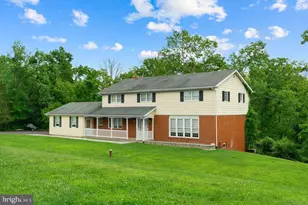 112 Beaumont Dr, Newtown, PA 18940 - Photo 3