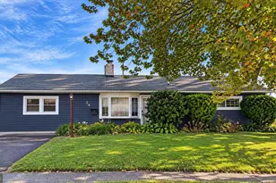 24 Dewberry Ln, Levittown, PA 19055 - Photo 1