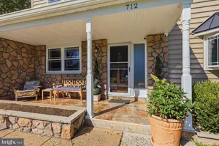 712 Pennsdale Dr, Yardley, PA 19067 - Photo 3